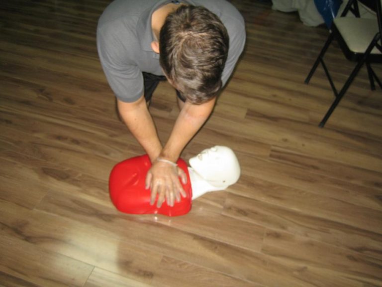 Red Deer workplace approved First Aid and CPR Courses